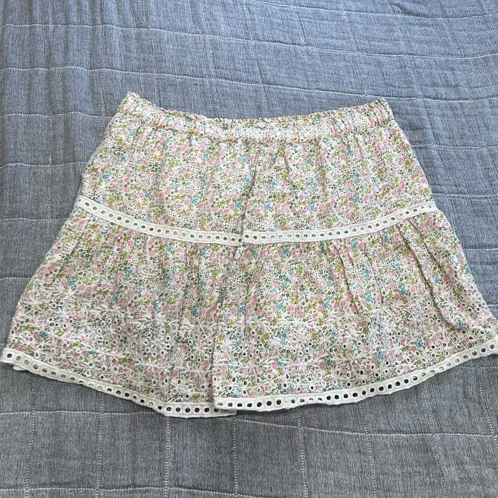 Jennifer &‎ Grace women floral teacup white mini skirt size XL